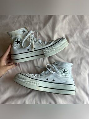 Converse High Top Platform Sneakers – Size 8